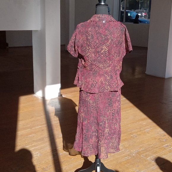 Burgundy and tan Shear two-piece dress set - Picture 6 of 11